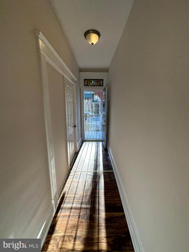 106 S Monastery Ave, Baltimore, MD 21229 - photo 5