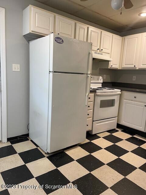 213 N Main Apt C St, Taylor, PA 18517 - photo 5