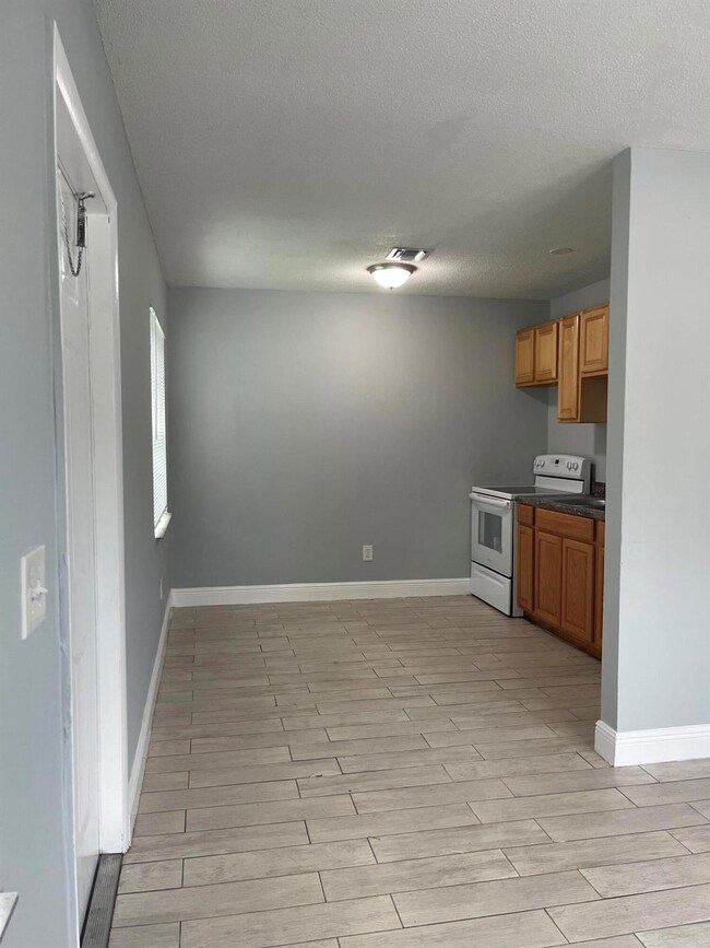 3011 Windsor Ave unit 1, West Palm Beach, FL 33407 - photo 2