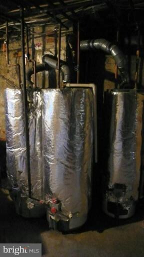 1833 Bolton St, Baltimore, MD 21217 - photo 3