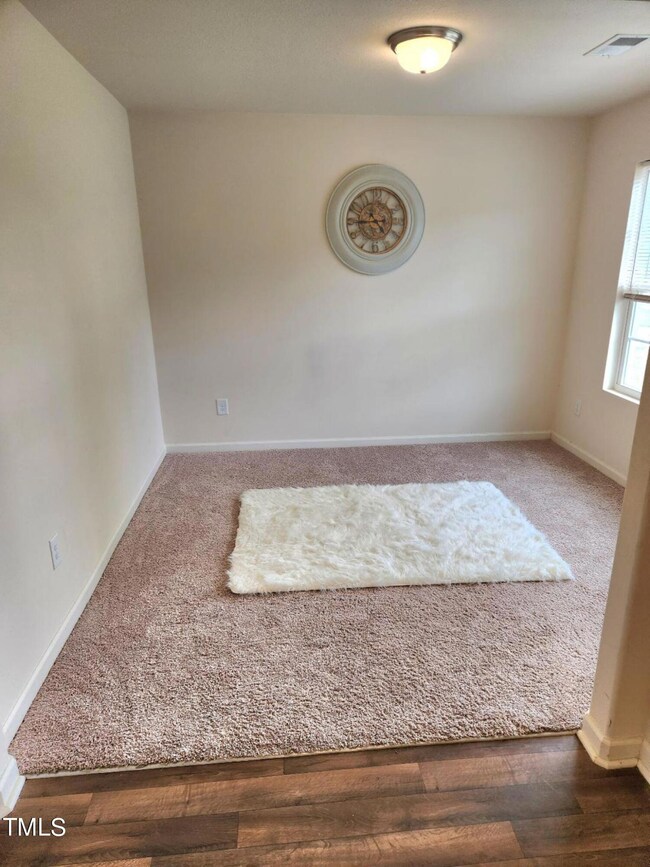 129_Kutter_Dr_Elon_NC_27244_USA-Foyer-Z6