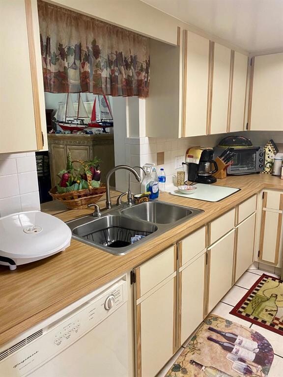 2141 SW Trenton Ln, Port Saint Lucie, FL 34984 - photo 6