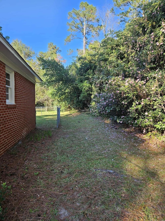 1159 W 20th St, Laurel, MS 39440 - photo 6