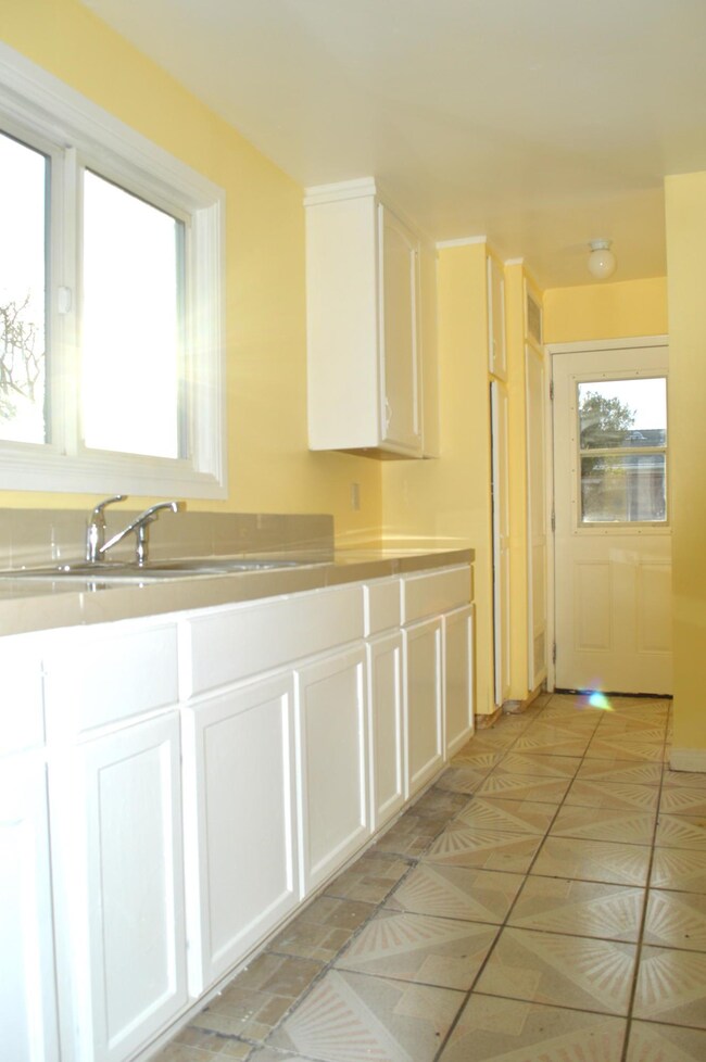 37867 Palm Vista Ave, Palmdale, CA 93550 - photo 5