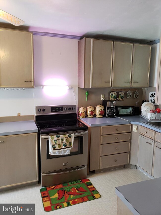 1311 Rising Sun Ave, Temple, PA 19560 - photo 5