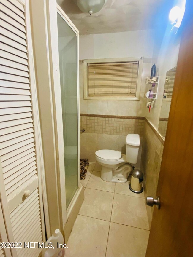 1164 Pangola Dr, Jacksonville, FL 32205 - photo 7