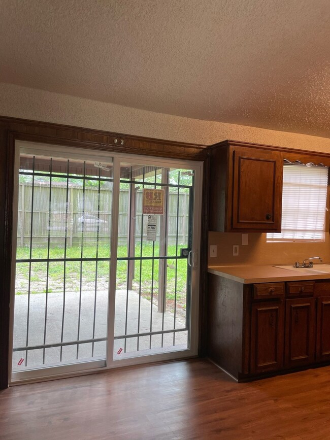 8917 Bertwood St, Houston, TX 77016 - photo 3