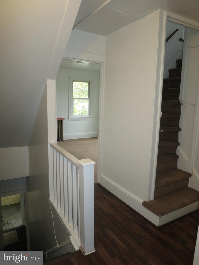 507 Delaware Ave unit B, Palmyra, NJ 08065 - photo 3