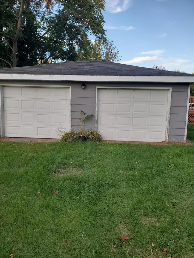 1241 Pipestone Rd, Benton Harbor, MI 49022 - photo 3