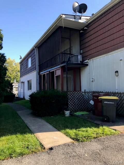 211 Ohio Ave, Whitehall, PA 18052 - photo 5