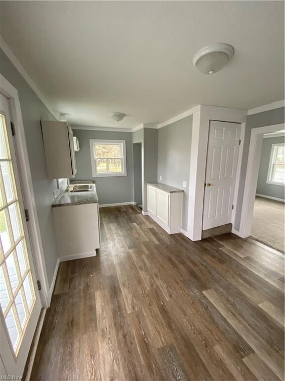 Eat in kitchen