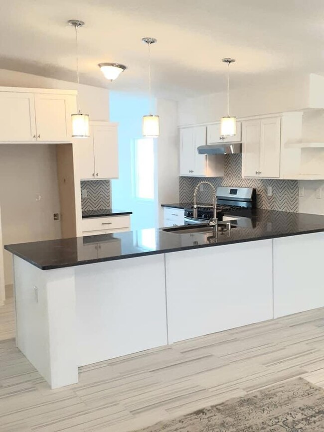 10901 George Archer Dr, El Paso, TX 79936 - photo 6