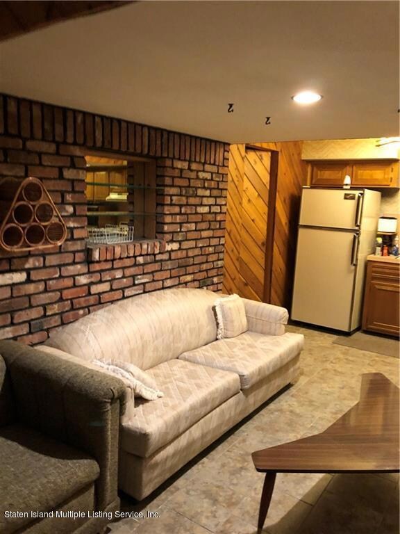 330 Caswell Ave, Staten Island, NY 10314 - photo 5