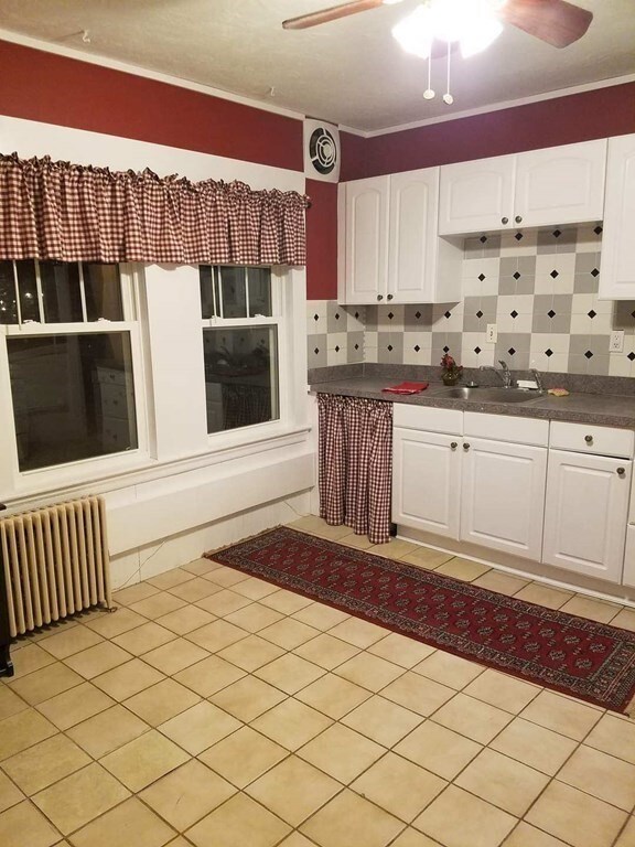 9 Wakefield Ave unit 2, Wakefield, MA 01880 - photo 5