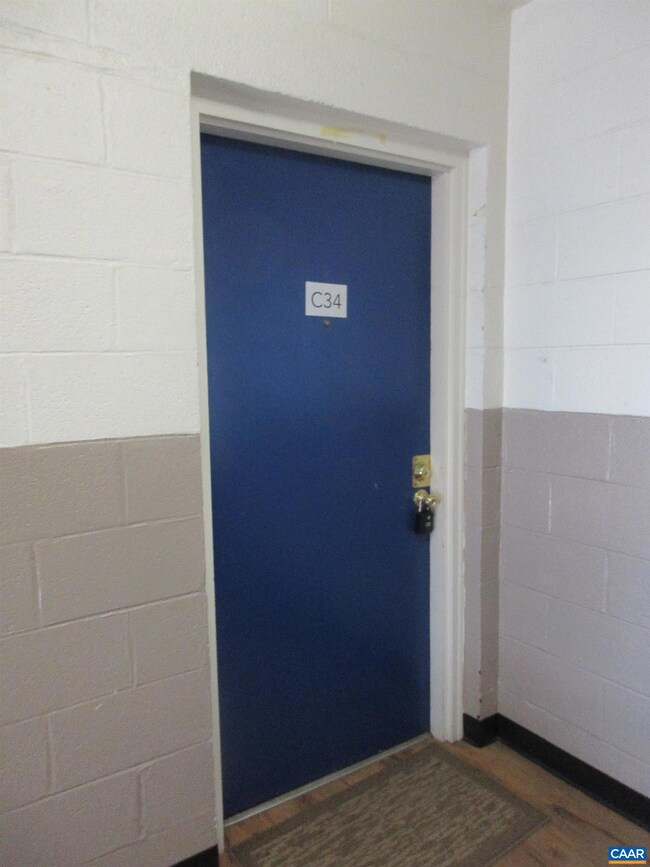 1215 Wertland St unit C34, Charlottesville, VA 22903 - photo 2