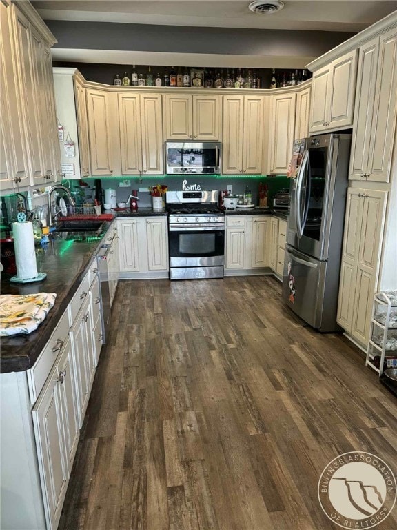 209 S 7th Ave, Forsyth, MT 59327 - photo 6