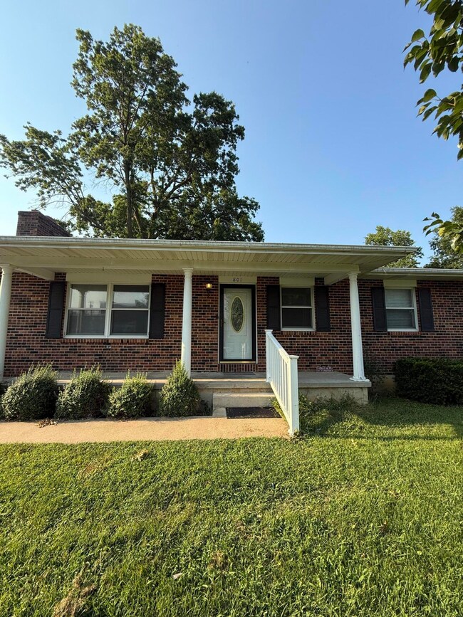 801 Overbrook Dr, Macon, MO 63552 - photo 2