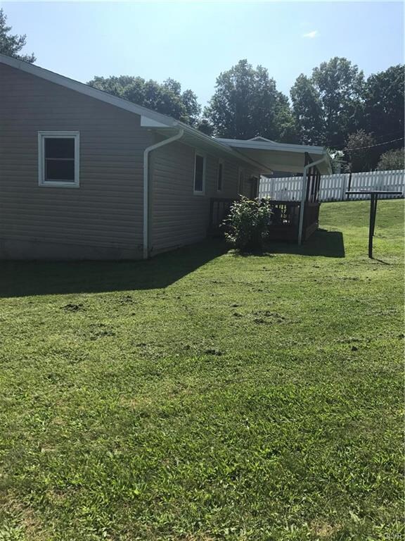 Back yard and large porch