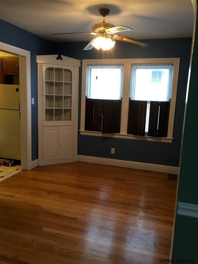 206 Hudson Ave, Rensselaer, NY 12144 - photo 4