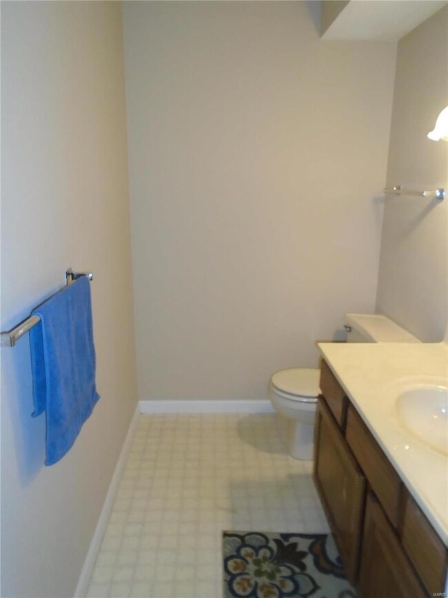 853 Southgate Dr, Freeburg, IL 62243 - photo 6