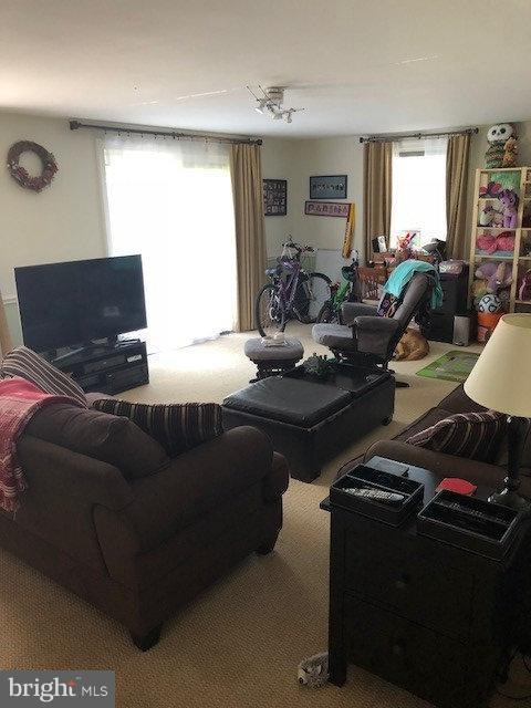 2433 Lexington Rd, Falls Church, VA 22043 - photo 5