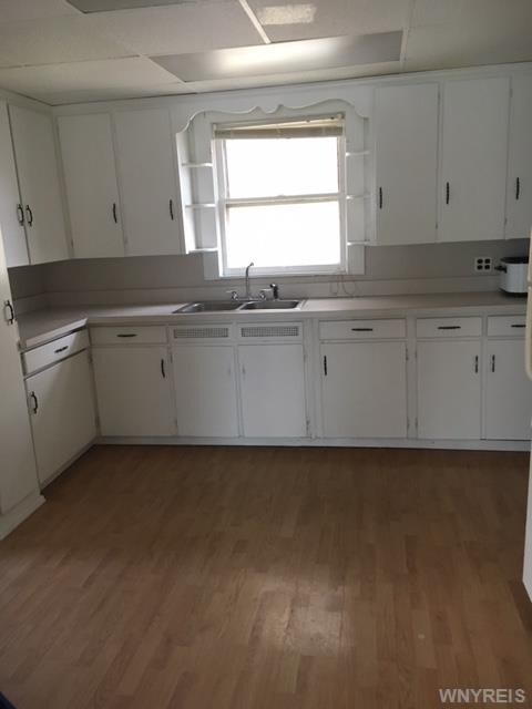 Kitchen 1ST FLOOR