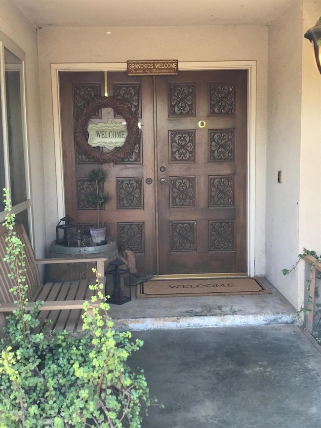 519 Oakmont Ave, Porterville, CA 93257 - photo 3