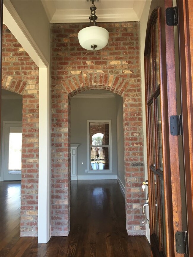 100 Brisco St, Madison, MS 39110 - photo 2