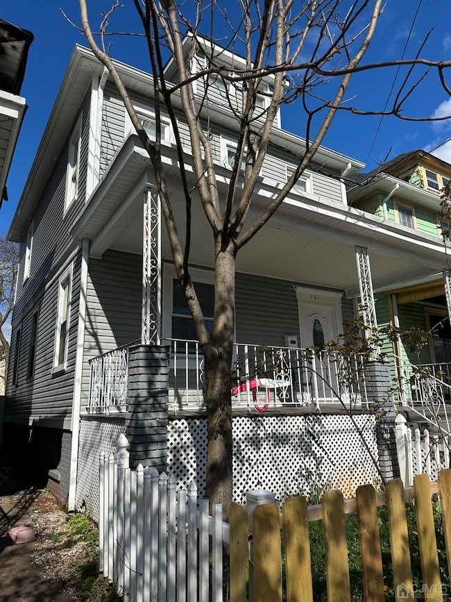 261 Delavan St, New Brunswick, NJ 08901 - photo 4