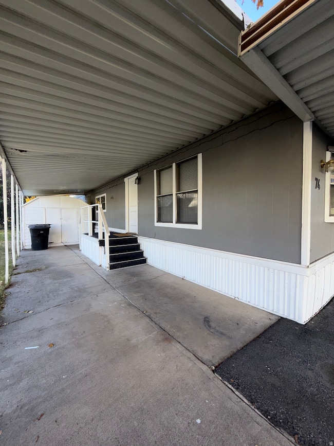 5100 S 1050 W unit A74, Ogden, UT 84405 - photo 3