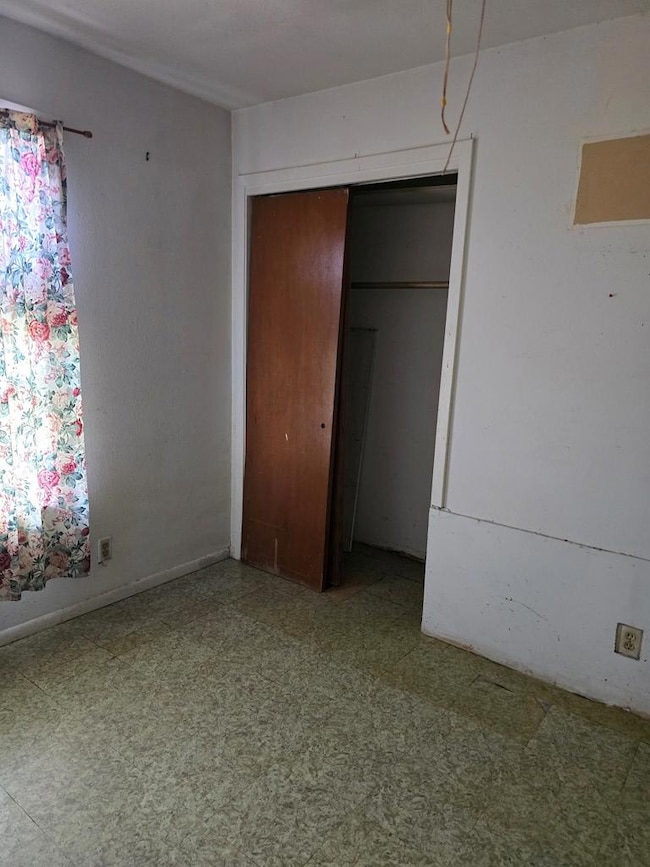 325 N Houston St, Aransas Pass, TX 78336 - photo 3