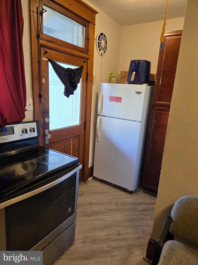 825 S Queen St, York, PA 17403 - photo 6