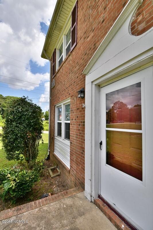 327 Richlands Ave unit 1, Jacksonville, NC 28540 - photo 5