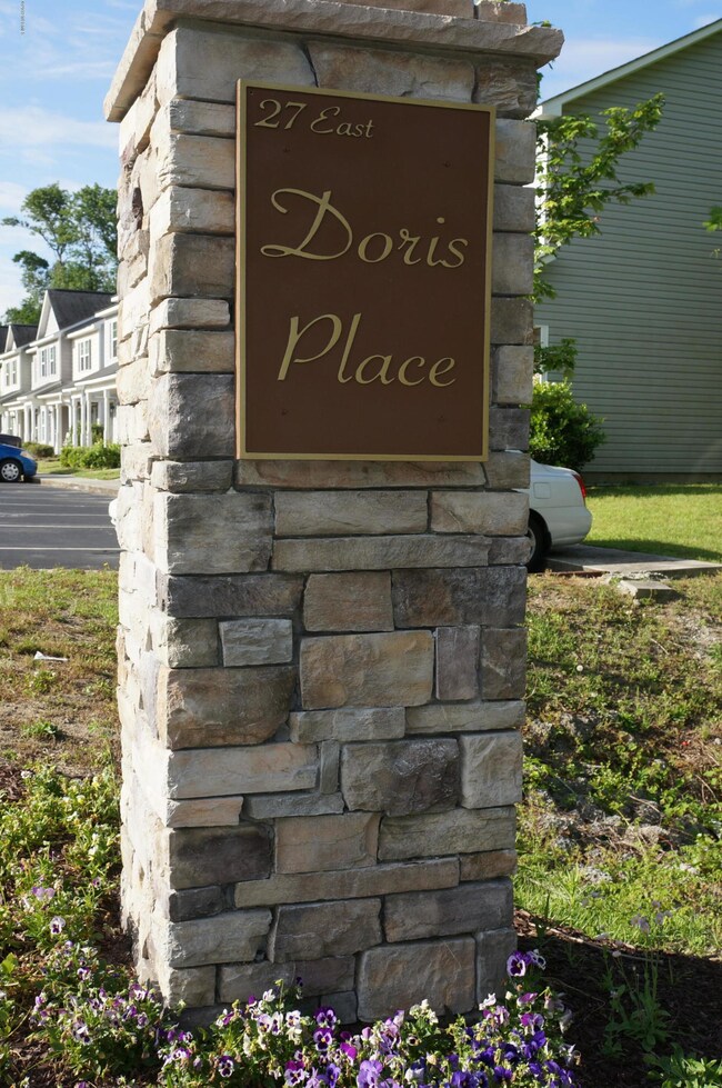 27 Doris Ave E unit 205, Jacksonville, NC 28540 - photo 3