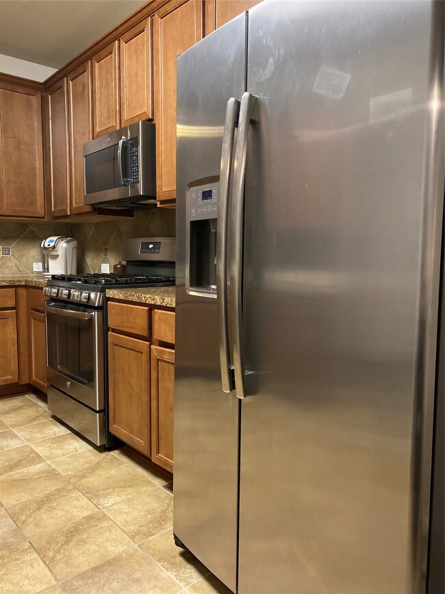 11150 Sun River Falls Dr, Humble, TX 77396 - photo 7