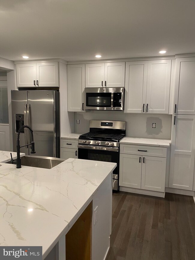 4115 Pilgrim Rd, Plymouth Meeting, PA 19462 - photo 2