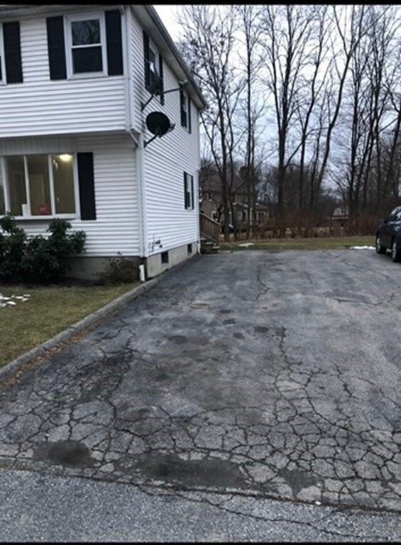 16 Hampton St, Worcester, MA 01604 - photo 3