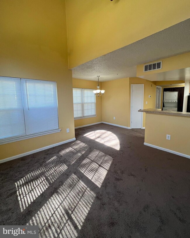 10533 Beacon Ridge Dr unit 13-102, Bowie, MD 20721 - photo 3