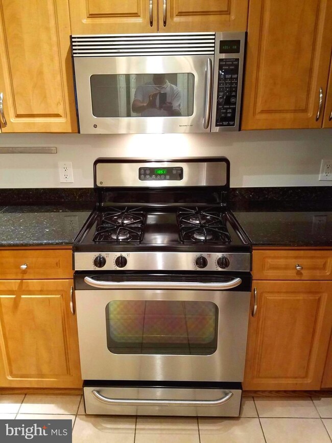 12909 Centre Park Cir unit 101, Oak Hill, VA 20171 - photo 6