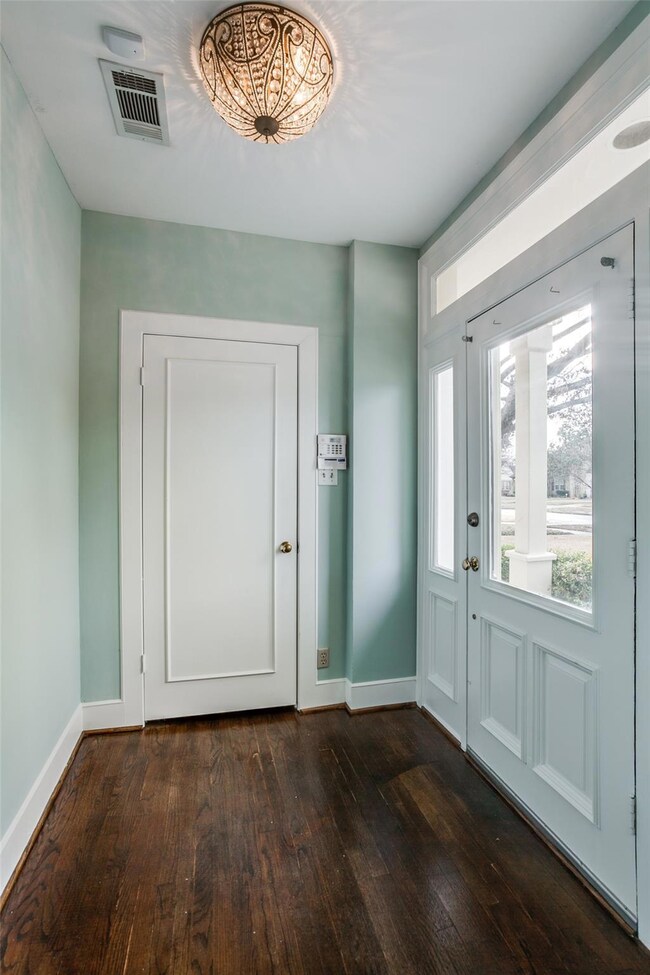 5911 Vanderbilt Ave, Dallas, TX 75206 - photo 4