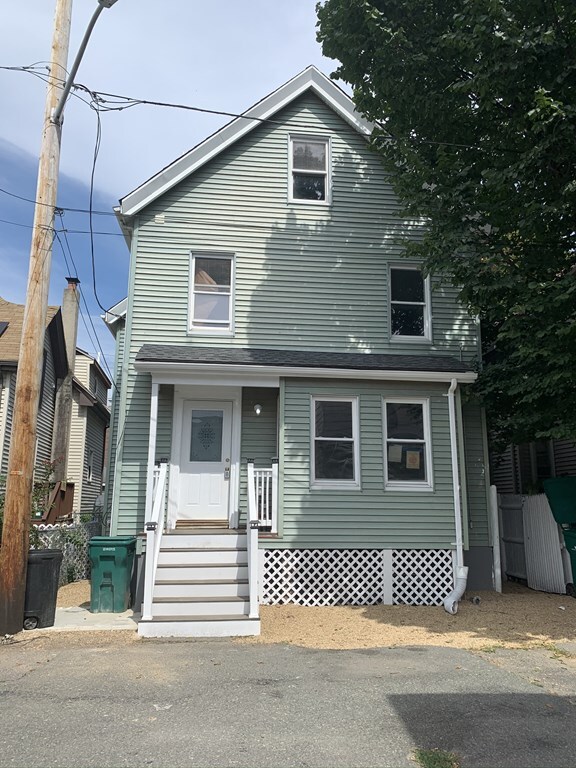 11 Chadwell Ct, Lynn, MA 01905 - photo 2