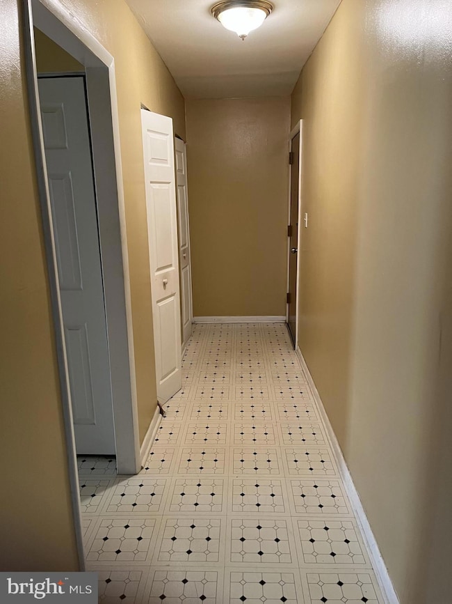 3801 Saint Barnabas Rd unit 102, Suitland, MD 20746 - photo 2