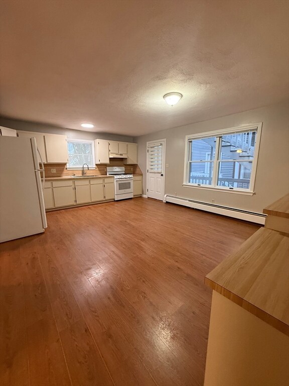 49 7th Ave W unit 1, Lowell, MA 01854 - photo 5