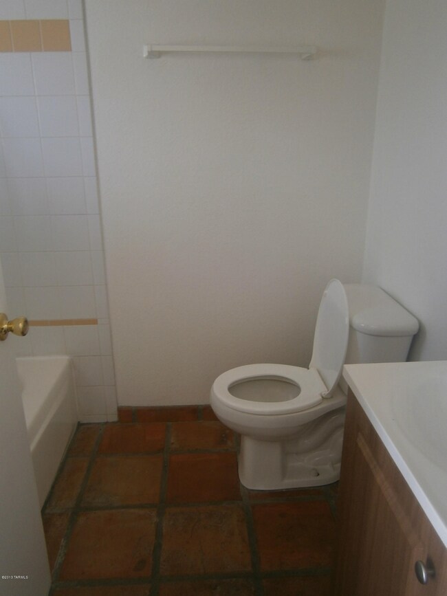1231 E Water St unit B, Tucson, AZ 85719 - photo 5