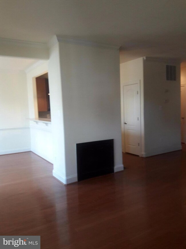 5102 Shamrocks Delight Dr unit 82B, Bowie, MD 20720 - photo 5