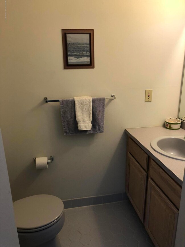 608 Loxley Dr, Toms River, NJ 08753 - photo 3