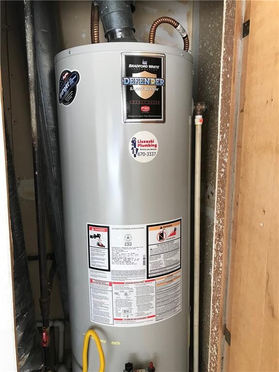 2221 NE 8th St, Moore, OK 73160 - photo 5