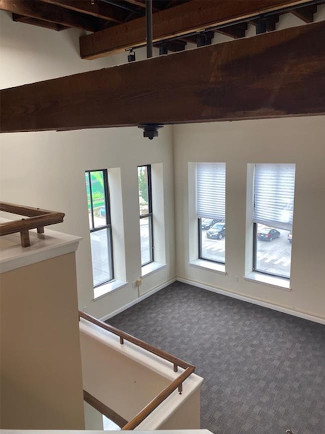 1181 Elm St, Manchester, NH 03101 - photo 5