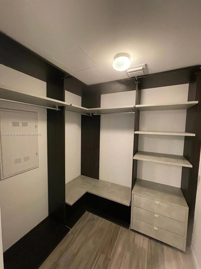 805 S Miami Ave unit 4007, Miami, FL 33136 - photo 5