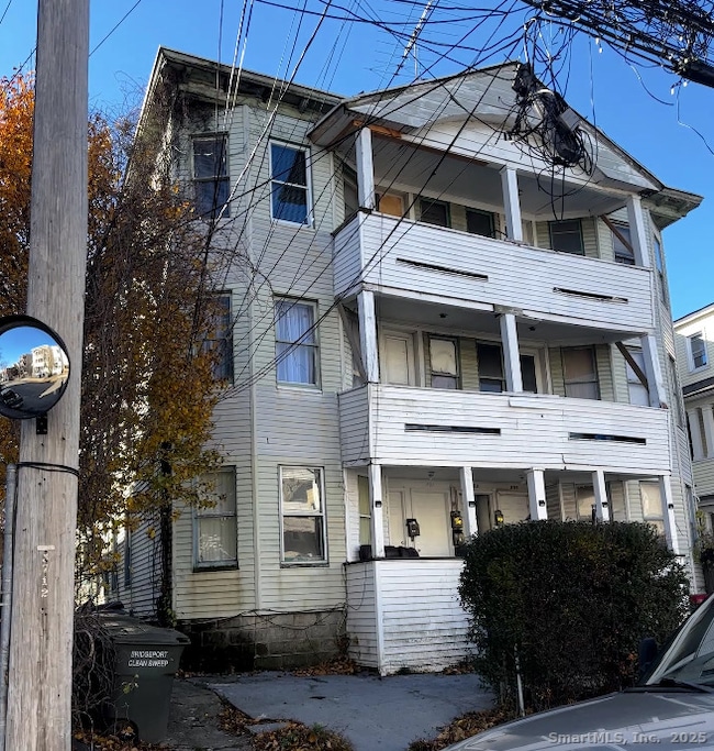 899 Hancock Ave, Bridgeport, CT 06605 - photo 3